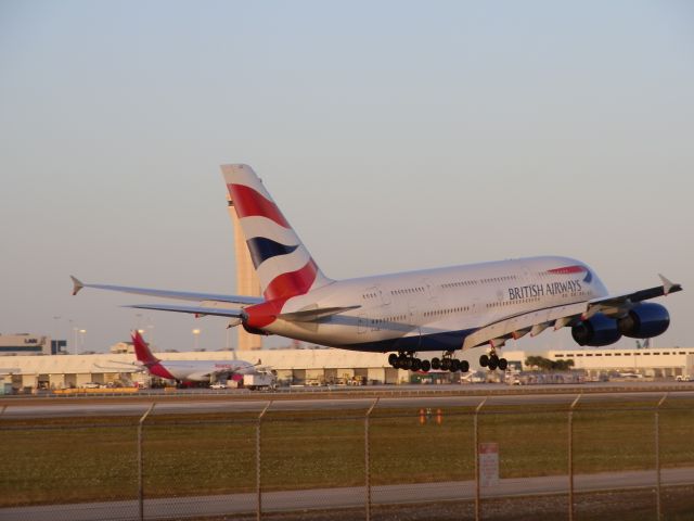 Airbus A380-800 (G-XLEL)