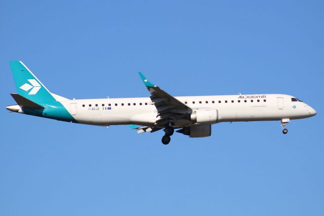 Embraer ERJ-190 (I-ADJZ) - An Air Dolimiti E190 landing at Frankfurt Airport.br /br /Location: Viewpoint "West Runway"/Aussichtspunkt "Startbahn West".br /Date: 13.02.23 (dd/mm/yy