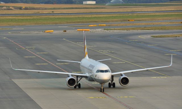 Airbus A320 (D-AIUO) - Germanwings Airbus A320-211 D-AIUO in Vienna 