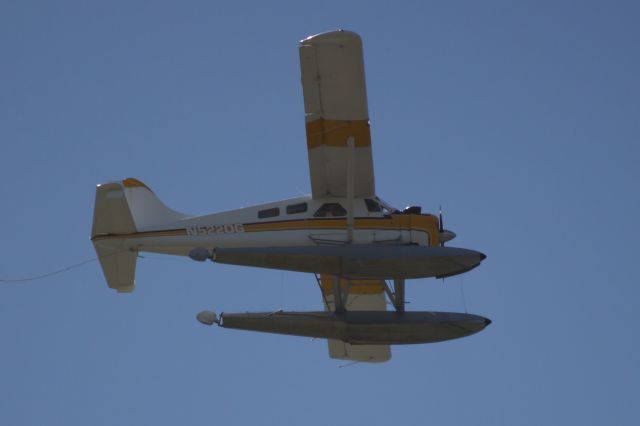 Cirrus SR-22 (N5220G) - 3/29/11 12:20p - Picture taken from Greenwood CT, Tiburon, CA.