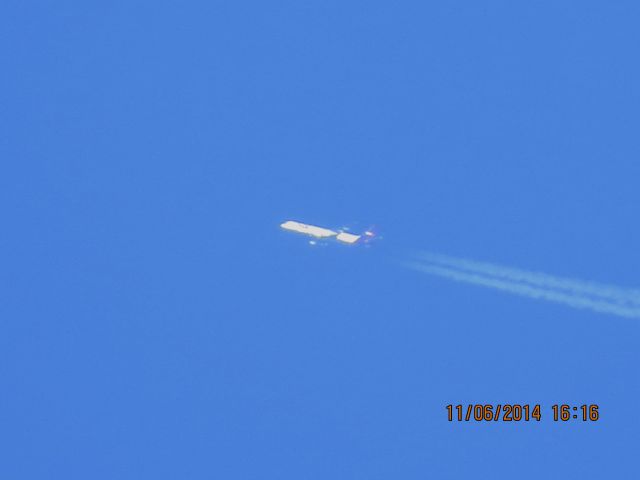 Boeing 757-200 (N998FD) - FedEx flight 542 from MEM to GTF over Southeastern Kansas at 38,000 feet.