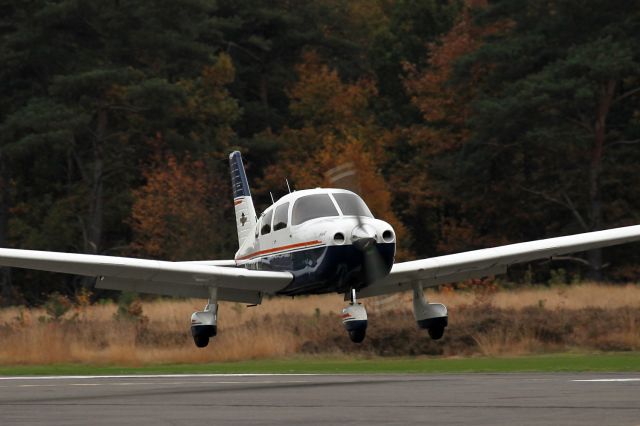 Piper Cherokee (PH-VSX)