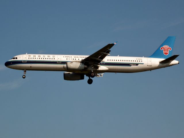 Airbus A321 (B-6630)