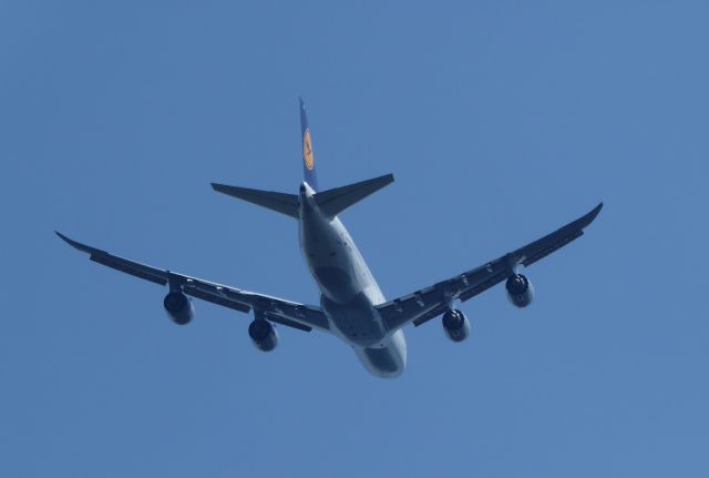 BOEING 747-8 (D-ABYP) - B747-830 D-ABYP having started from 07C FRA as flight LH440 to IAD. Photo made 16.06.2022 at Stadtwald highway restcamp.