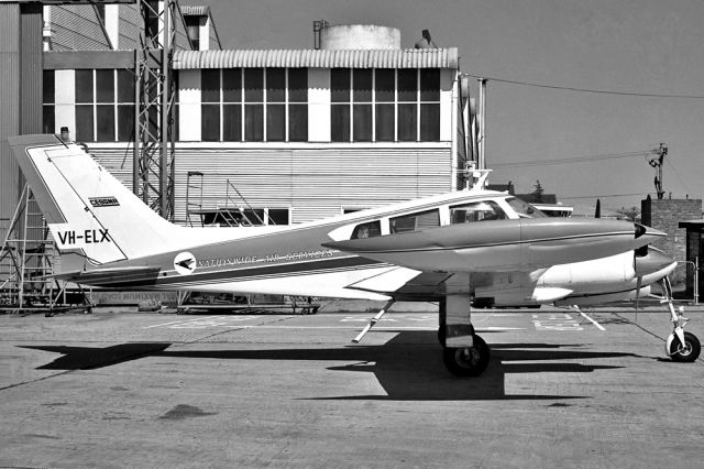 VH-ELX — - NATIONWIDE AIR SERVICES - CESSNA 310J - REG VH-ELX (CN 310J-0030) - ESSENDON MELBOURNE VIC. AUSTRALIA - YMEN (9/11/1980)35MM B/W NEGATIVE SCAN.