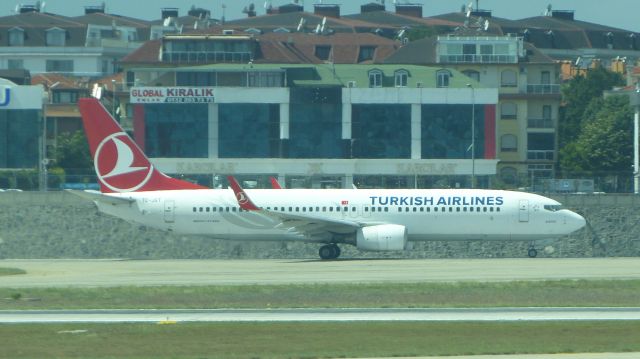 Boeing 737-800 (TC-JGT) - THY2222 to Gaziantep