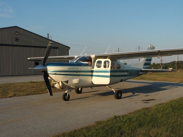 Cessna P210 (turbine) (N731LT) - Silver Eagle