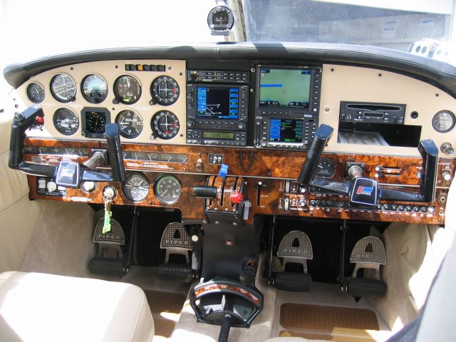 Piper Saratoga (N4300F)