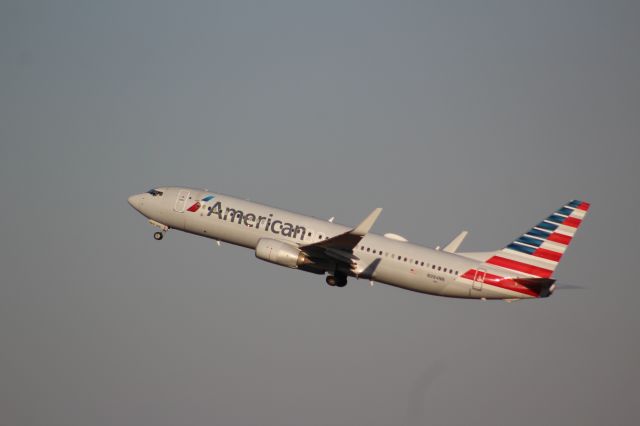 Boeing 737-800 (N984NN) - March 3, 2022