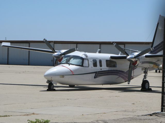 Rockwell Turbo Commander 690 (N13622)