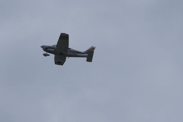 Piper Cherokee (N6966C)