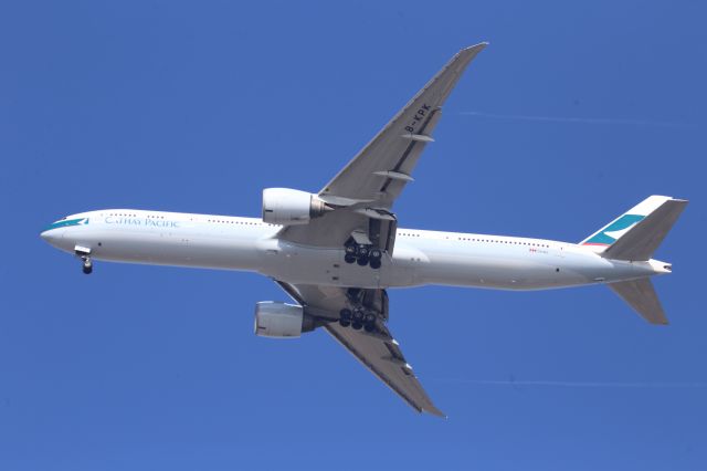 BOEING 777-300ER (B-KPK)