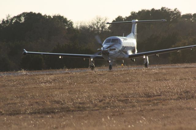 Pilatus PC-12 (N869TW)