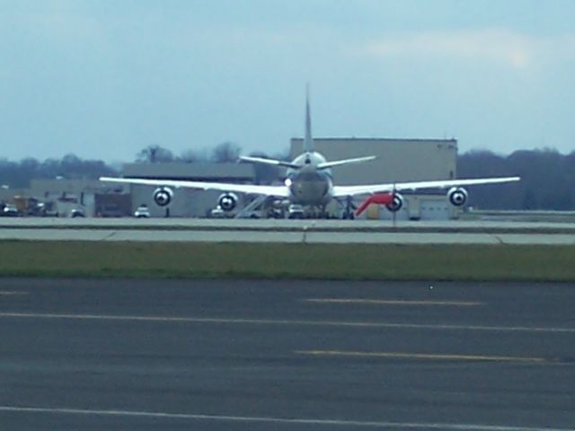 Boeing 747-200 (92-9000) - Air Force One At Madison.