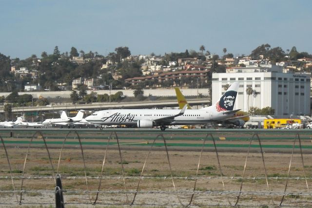 Boeing 737-800 (N559AS)