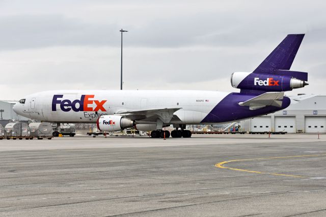 McDonnell Douglas DC-10 (N313FE)