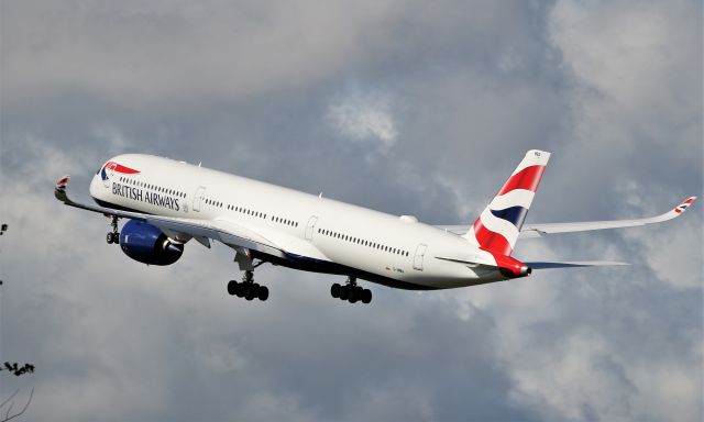 Airbus A350-900 (G-XWBA) - british airways a350-1041 g-xwba training at shannon 31/8/19.
