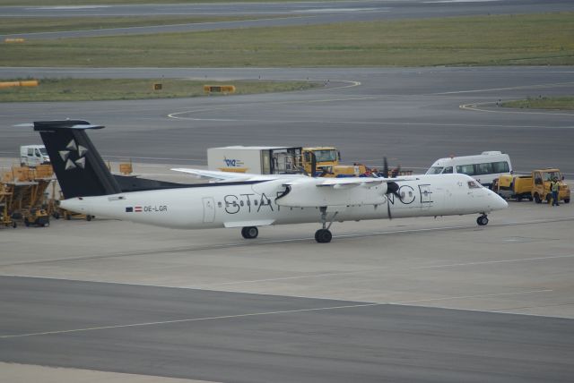 de Havilland Dash 8-400 (OE-LGR) - Austrian Airlines Dash-8-402 cn4045 23 juni 2018 Livery Star Alliance