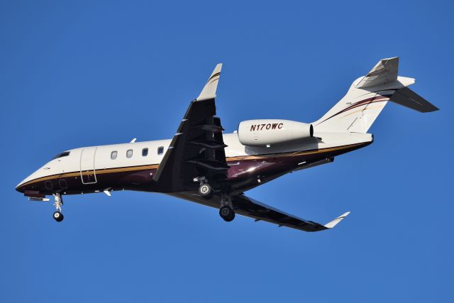 Canadair Challenger 350 (N170WC) - First pic of this bird on the data-base.