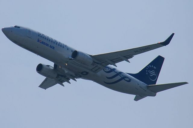 Boeing 737-800 (HL7560)
