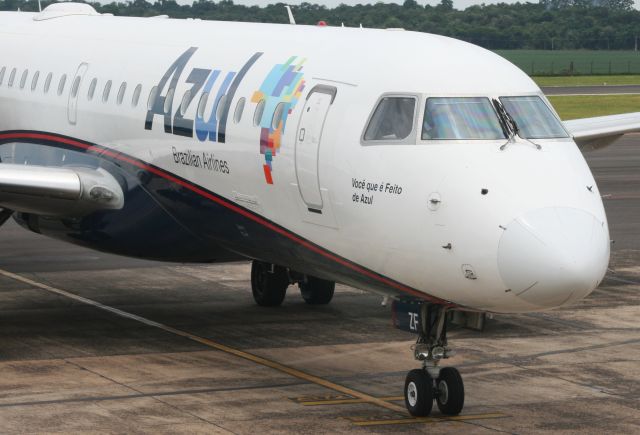 Embraer ERJ-190 (PR-AZF)