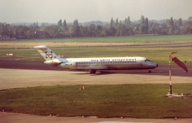 McDonnell Douglas DC-9-50 (YU-AJT) - DC9-51 cn47697 Inex Adria Aviopromet nu Adria; dec82