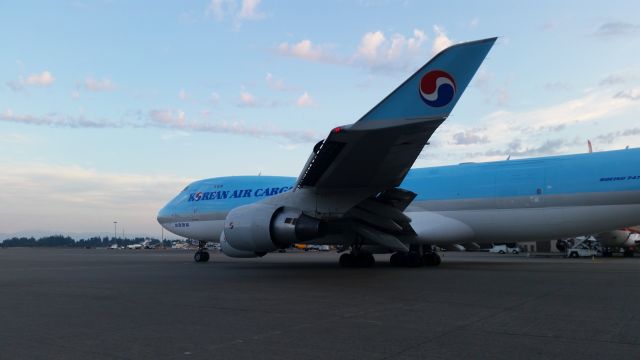 Boeing 747-200 (HL7400)