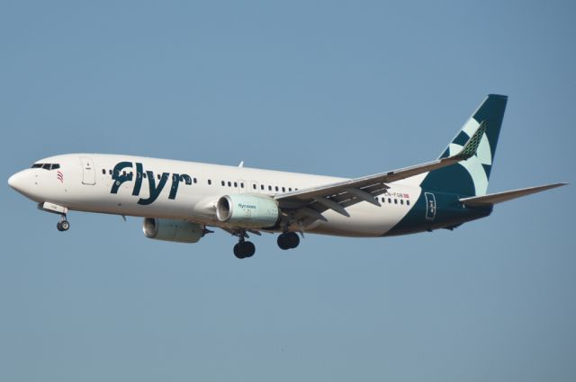 Boeing 737-800 (LN-FGB) - Kystvejen RWY22L