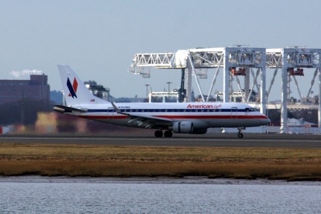 Embraer 170/175 (N760MQ)