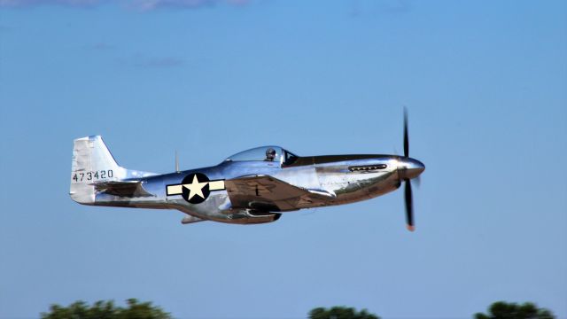 North American P-51 Mustang (N151AM)