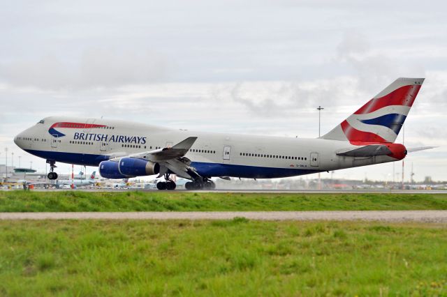 Boeing 747-400 (G-BNLN)