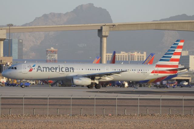 Airbus A321 (N510UW)