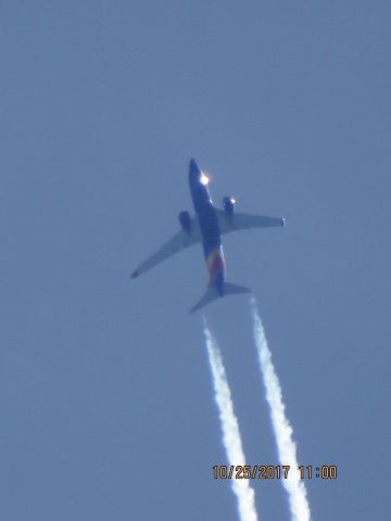 Boeing 737-700 (N7738A)