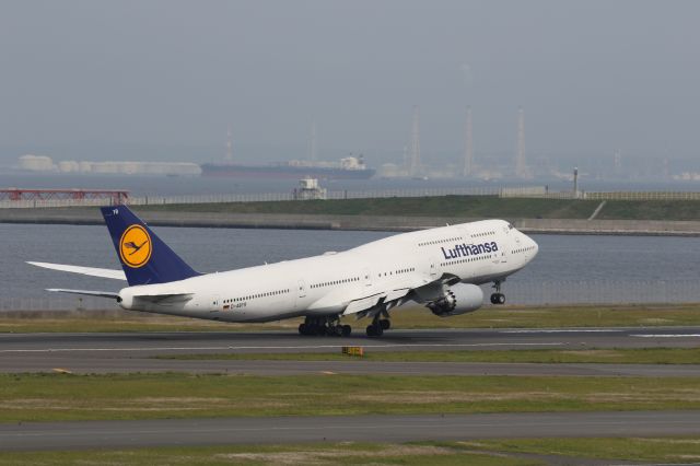 BOEING 747-8 (D-ABYR) - 23 April 2016:HND-FRA.