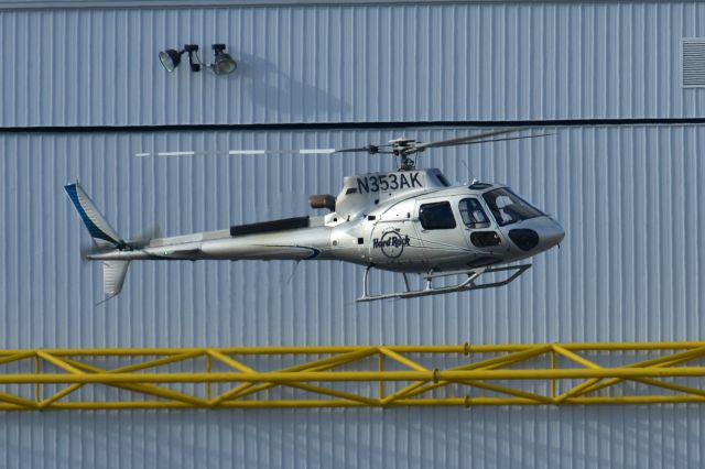 Eurocopter AS-350 AStar (N353AK)