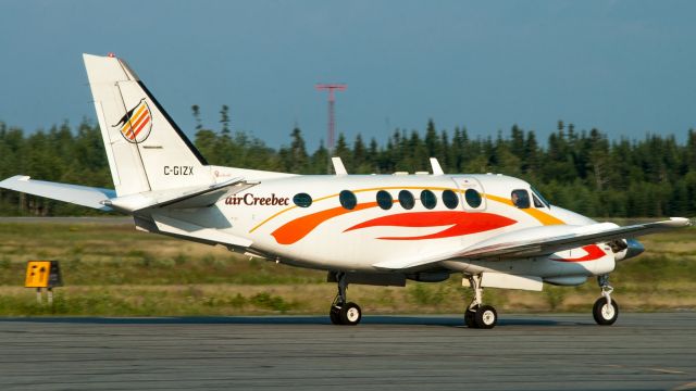 Beechcraft King Air 100 (C-GIZX)