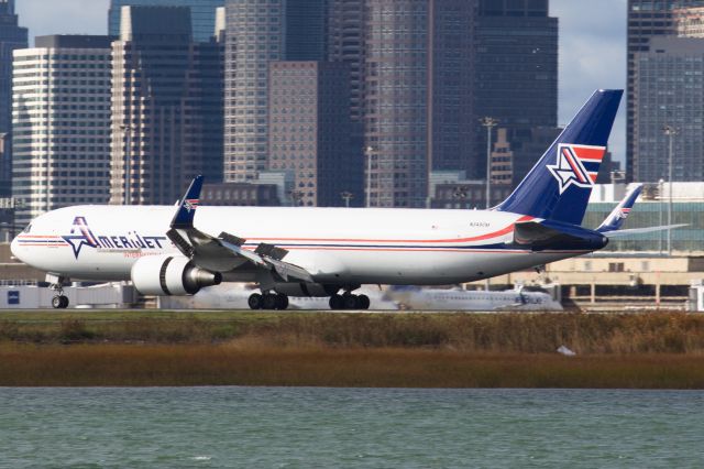 BOEING 767-300 (N349CM)