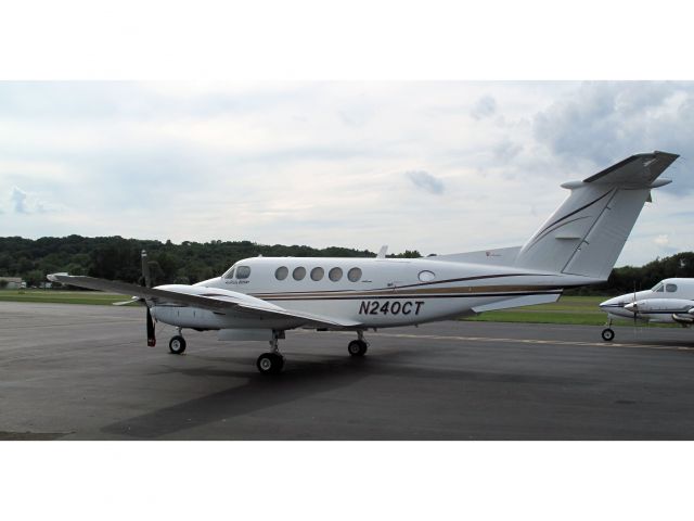 Beechcraft Super King Air 200 (N240CT) - Great aircraft!