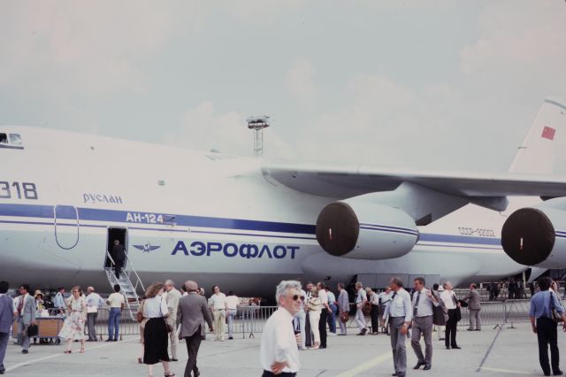 CCCP82002 — - Paris Air show, 1985