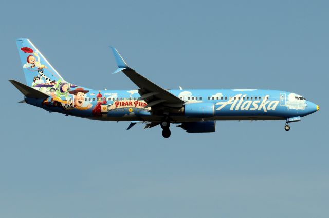 Boeing 737-800 (N537AS) - Alaska's Disneyland Pixar Pier Livery arriving from San Francisco