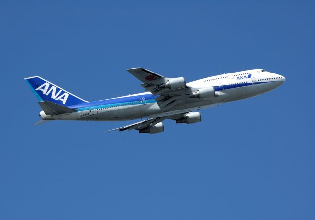 Boeing 747-400 (JA8963) - 2010/5/15