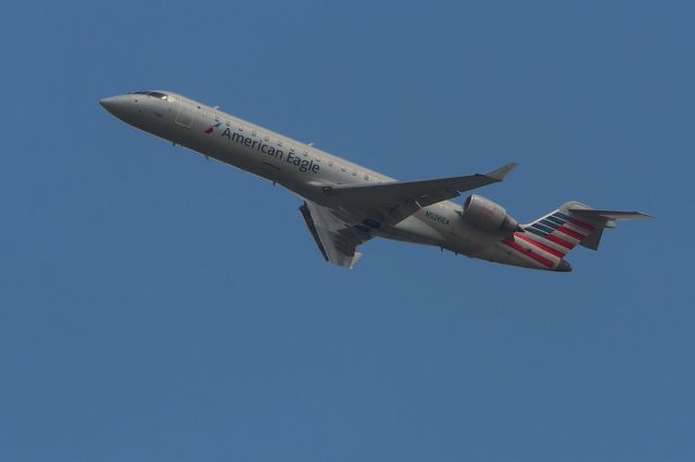 Canadair Regional Jet CRJ-200 (N526EA)