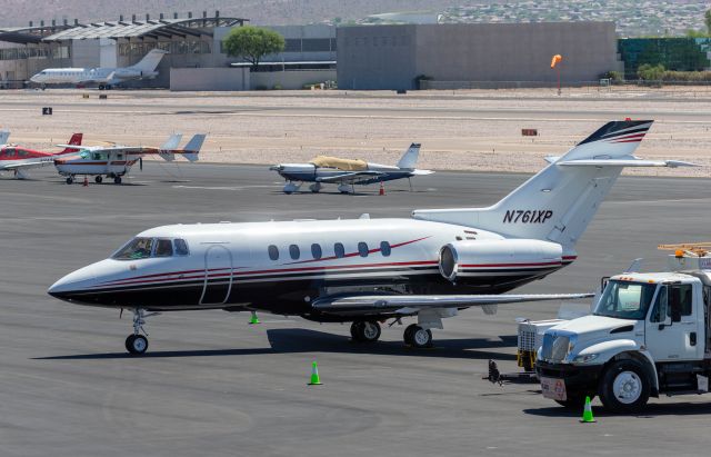 Hawker 800 (N761XP)