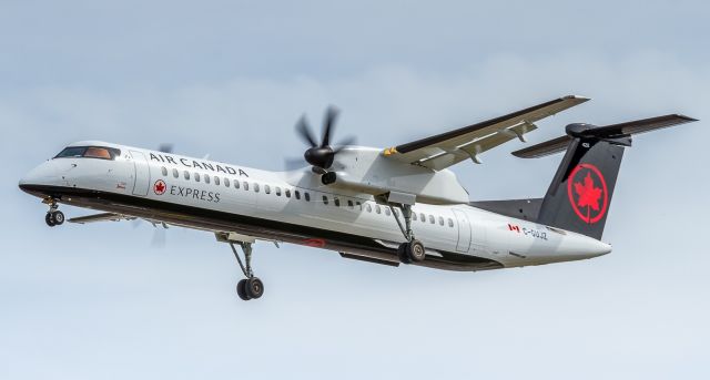 de Havilland Dash 8-400 (C-GUJZ)