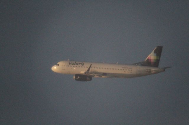 Airbus A320 (XA-VOZ) - DEPARTURE FROM 27 MMTJ
