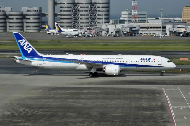 Boeing 787-9 Dreamliner (JA839A) - Taxing at HND (2017/05/08)