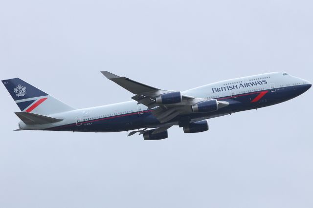 Boeing 747-400 (G-BNLY) - G-BNLY British Airways Landor-liveried Boeing 747-400 taking off from Heathrow's runway 27L on flight BA219 to Denver at 12:55 on Monday 03/02/20