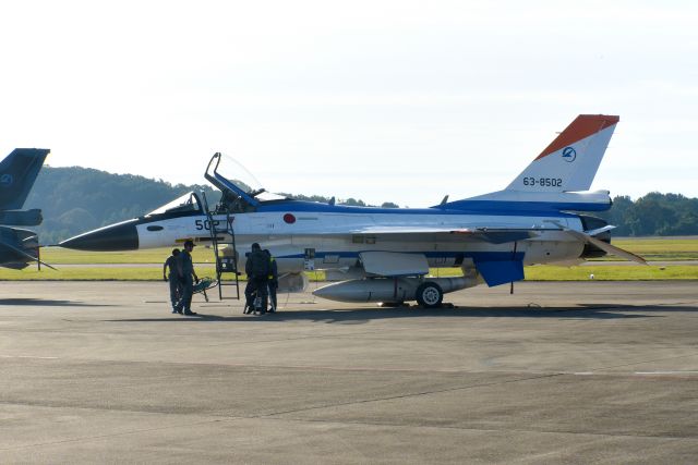 Mitsubishi F-2 (63-8502) - JASDF Mitubishi XF-2