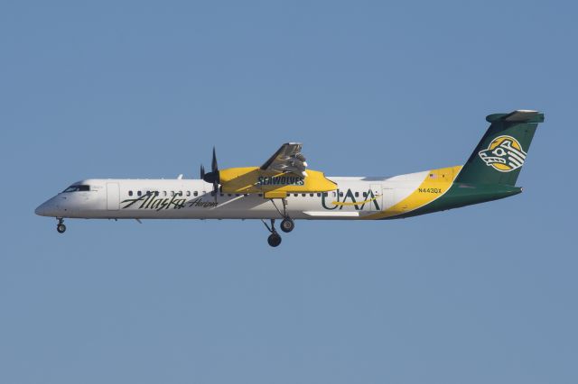 de Havilland Dash 8-400 (N443QX) - Flying the colors of the University of Alaska Anchorage, Seawolves