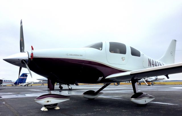 Cessna 350 (N442SJ)